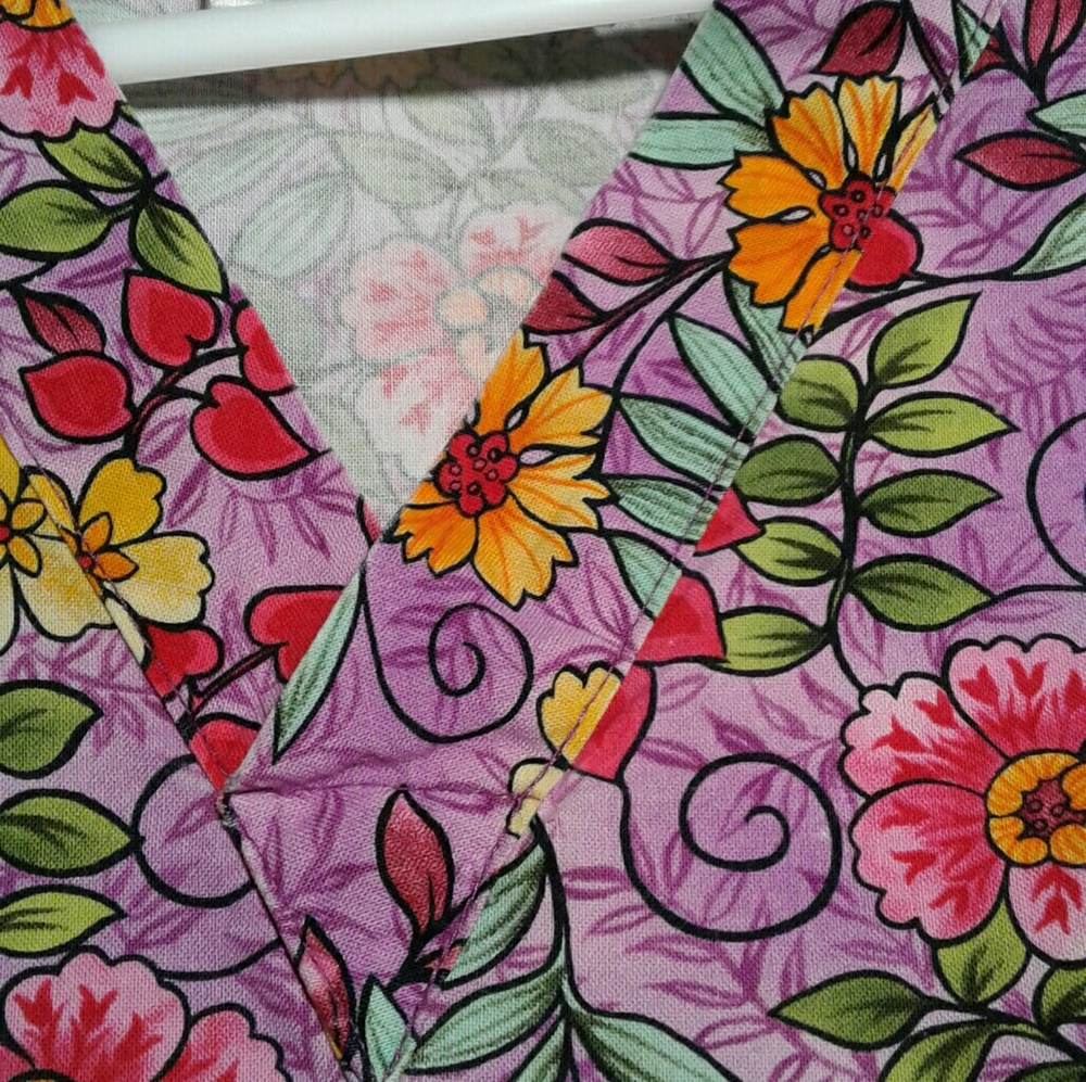Scrub Top - Picture 4 of 5